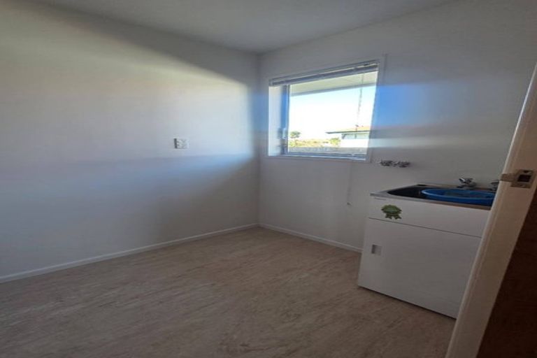 Photo of property in 17 Vanguard Drive, Broomfield, Christchurch, 8042