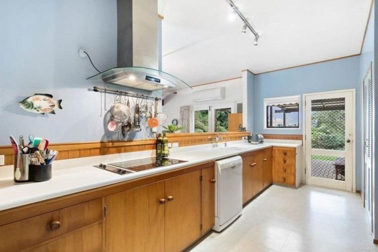 Photo of property in 930 Ponga Road, Hunua, Papakura, 2584