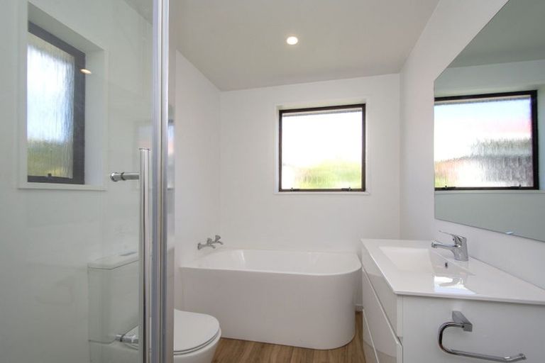 Photo of property in 9 Momorangi Crescent, Redwood, Christchurch, 8051