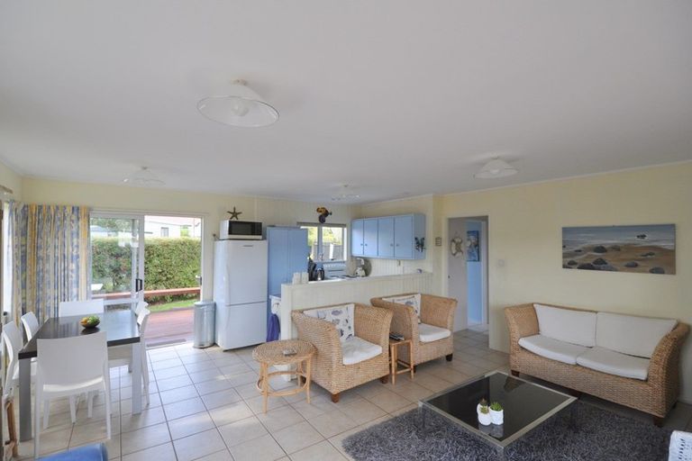 Photo of property in 8 Pleasant Place, Pauanui, Hikuai, 3579