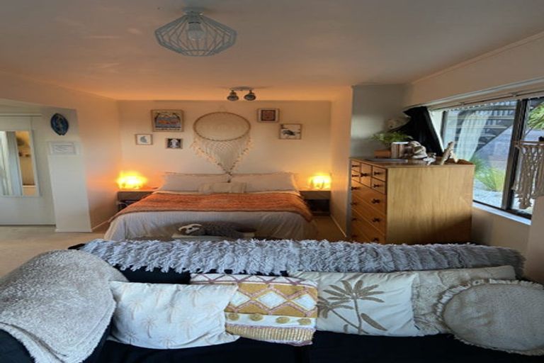 Photo of property in 1/51b Sunset Road, Totara Vale, Auckland, 0632