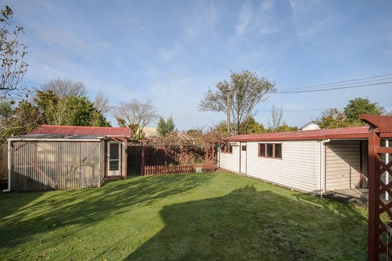 Photo of property in 16 Plynlimon Road, Fendalton, Christchurch, 8052
