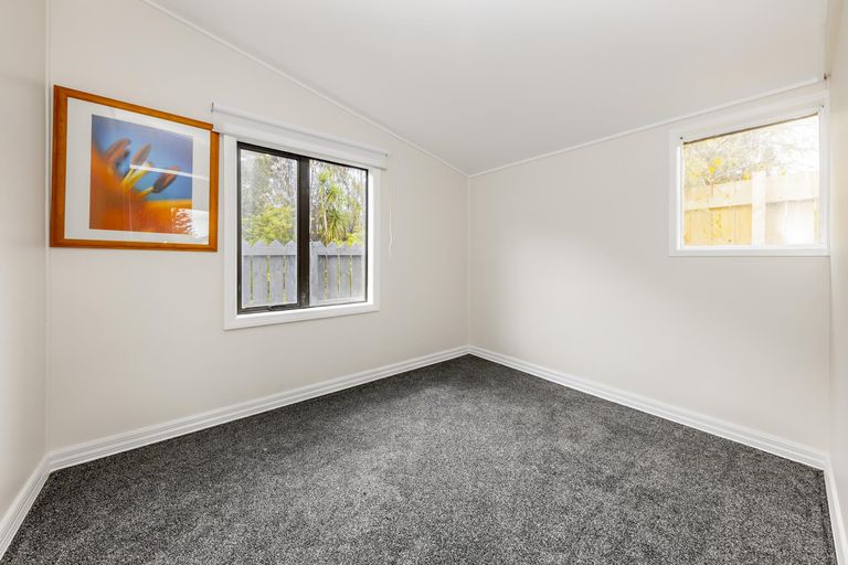 Photo of property in 26 Chingford Close, Mangere, Auckland, 2022