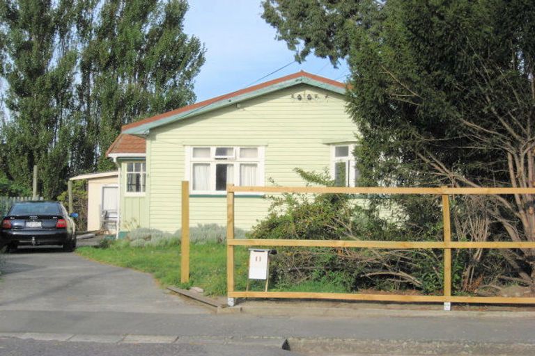 Photo of property in 11 Bond Street, Waltham, Christchurch, 8023