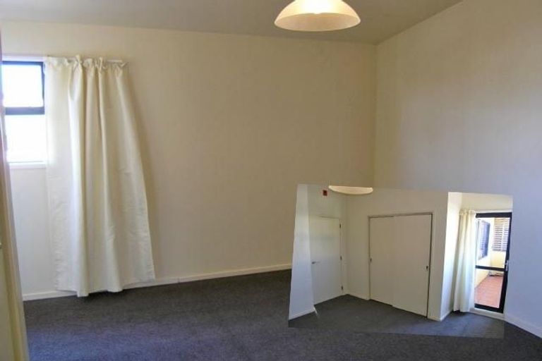 Photo of property in 2j Hatton Street, Karori, Wellington, 6012