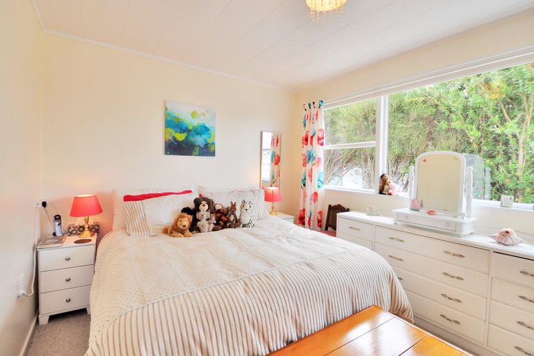 Photo of property in 21 Snells Beach Road, Snells Beach, 0920