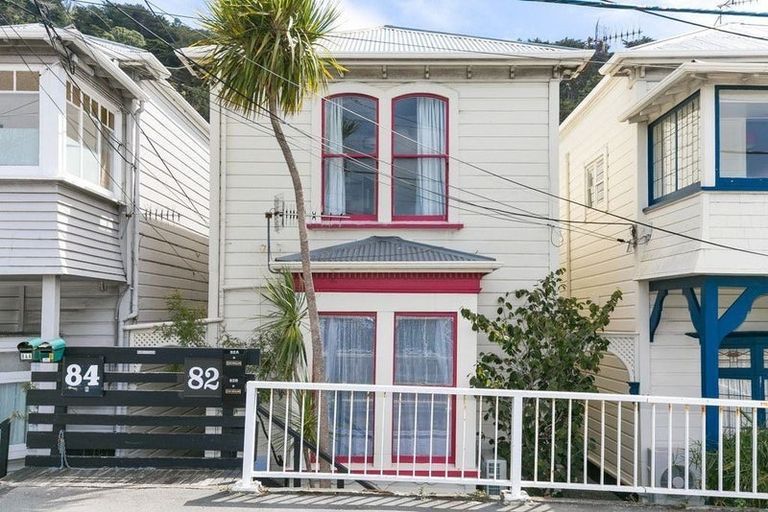 Photo of property in 82 Tinakori Road, Thorndon, Wellington, 6011