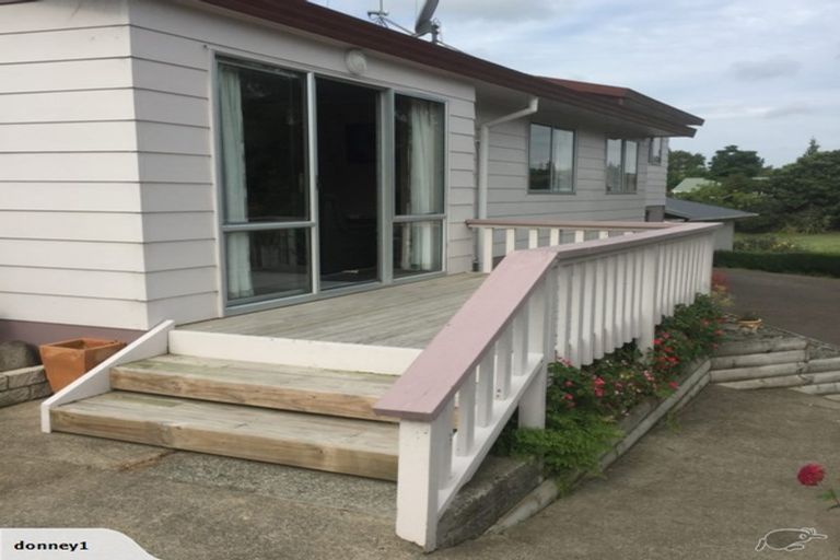 Photo of property in 15 Milsom Place, Te Puke, 3119