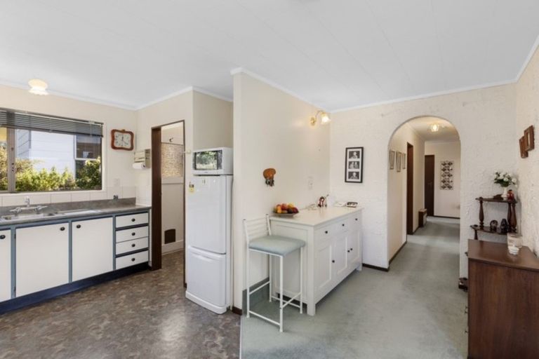 Photo of property in 13a Westpoint Avenue, Harbour View, Lower Hutt, 5010