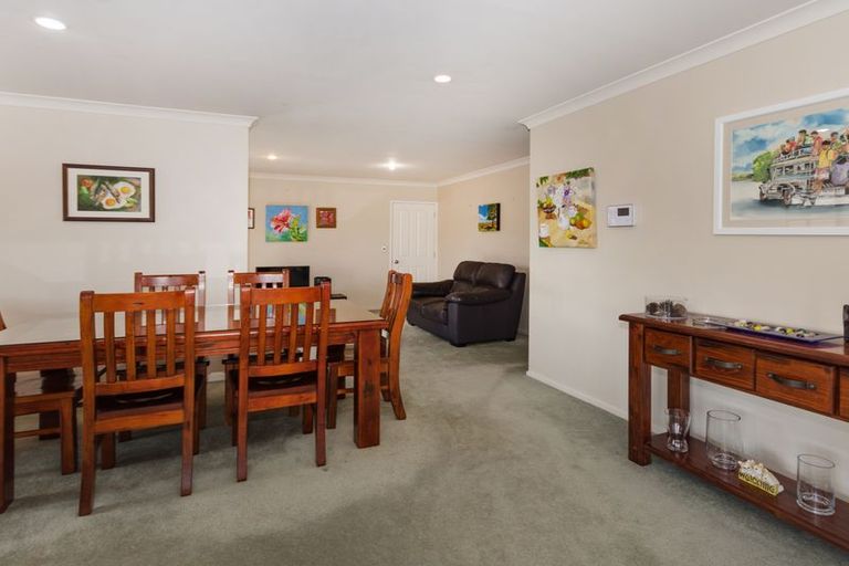 Photo of property in 4 Trillick Place, Tuakau, 2121