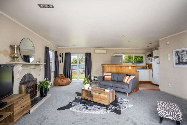 Photo of property in 327 Frankley Road, Ferndale, New Plymouth, 4310