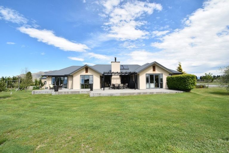Photo of property in 39 Temple Drive, Twizel, 7901