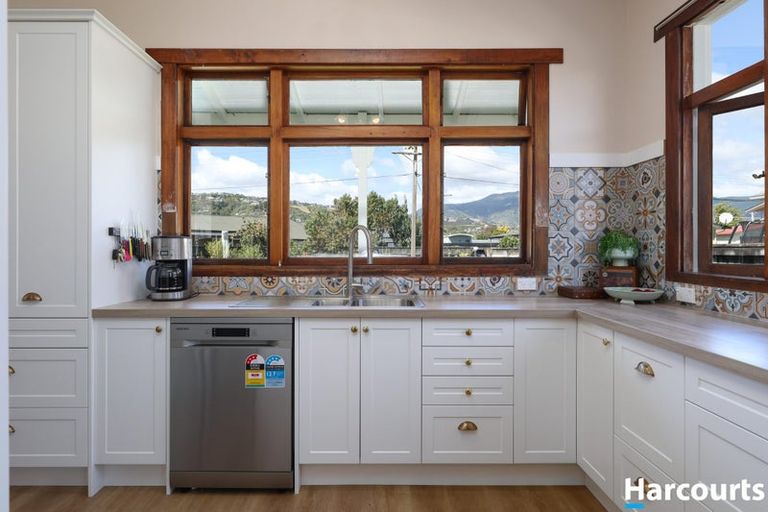 Photo of property in 102a Parkers Road, Tahunanui, Nelson, 7011