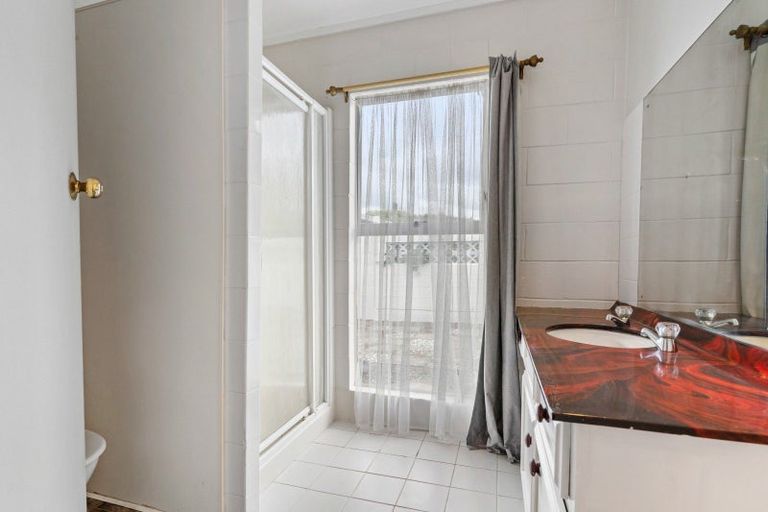 Photo of property in 100a Tamaki Road, Whangamata, 3620