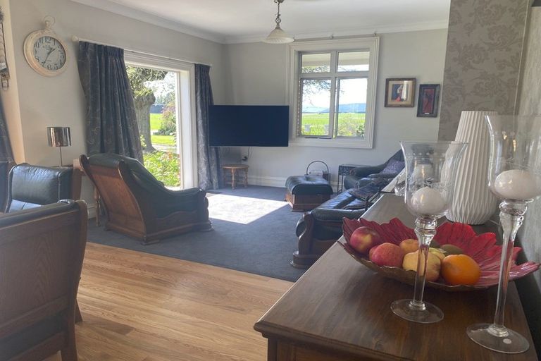 Photo of property in 750a Winton Lorneville Highway, Lochiel, Winton, 9781