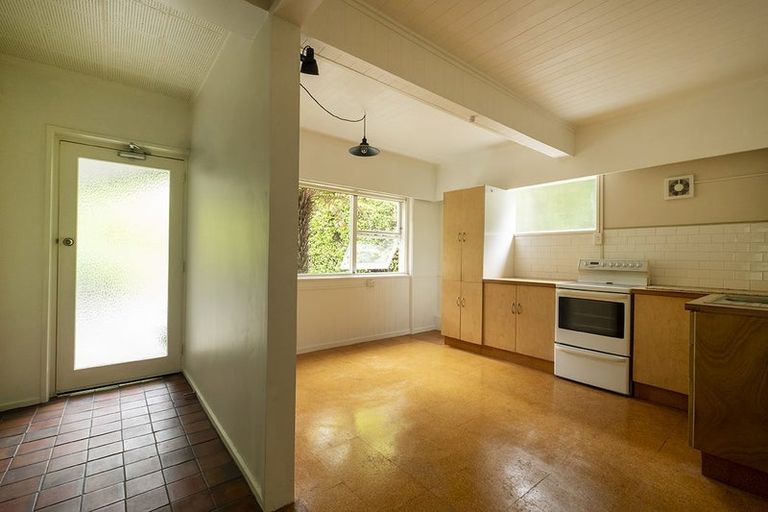 Photo of property in 155 Hinemoa Street, Birkenhead, Auckland, 0626