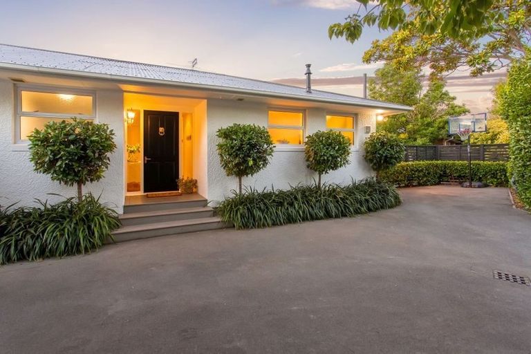 Photo of property in 21 Braithwaite Street, Ilam, Christchurch, 8041