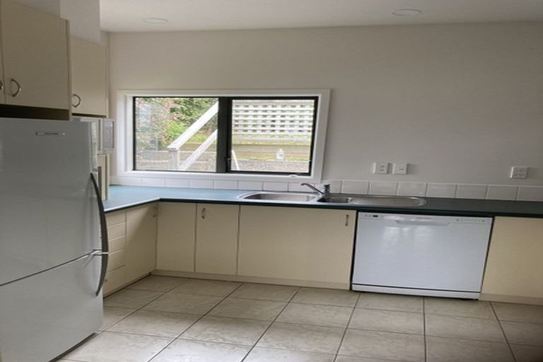 Photo of property in 2 Punjab Street, Khandallah, Wellington, 6035