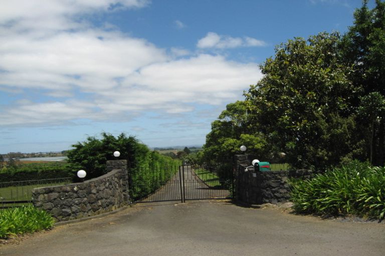 Photo of property in 102 Bombay Road, Bombay, 2675