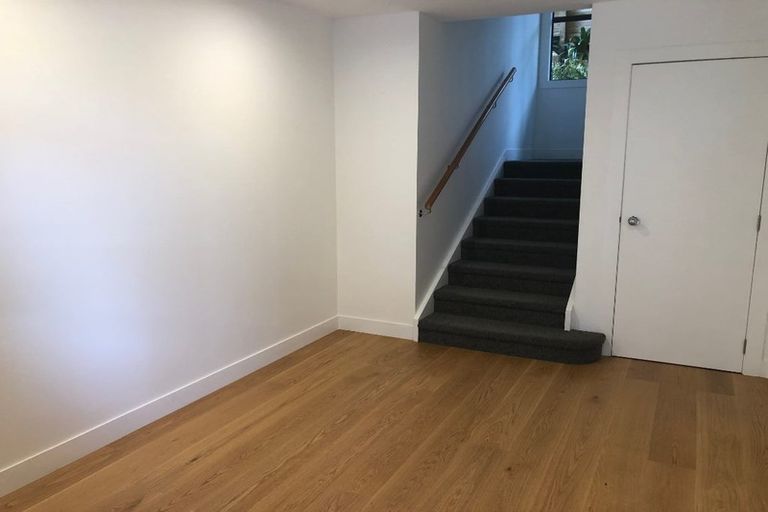 Photo of property in 1/2 The Esplanade, Castor Bay, Auckland, 0620