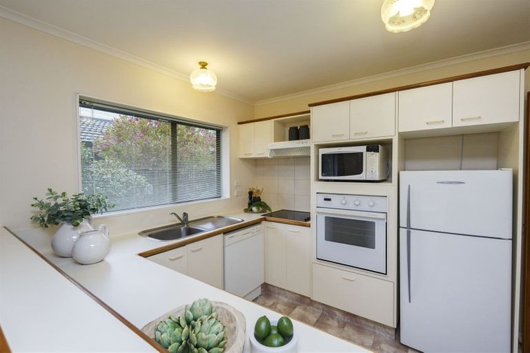 Photo of property in 28 Swansea Street, Hokowhitu, Palmerston North, 4410