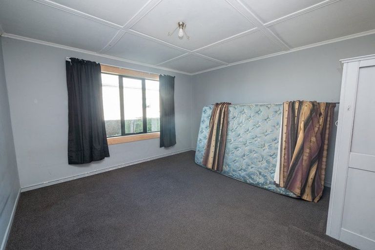 Photo of property in 145 Macandrew Road, South Dunedin, Dunedin, 9012