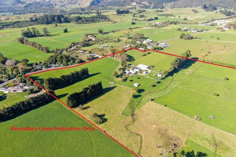 Photo of property in 70 Central Takaka Road, Takaka, 7183