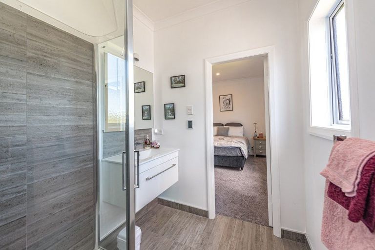 Photo of property in 12 Toro Street, Durie Hill, Whanganui, 4500