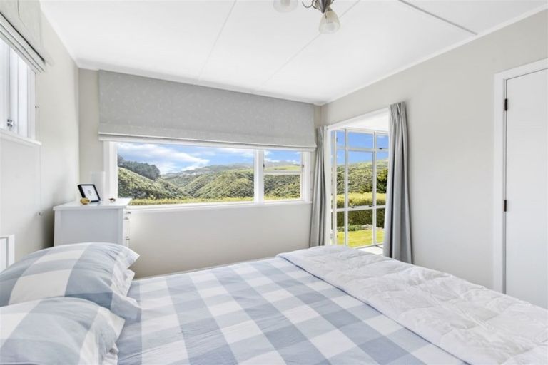 Photo of property in 3 Jay Street, Paparangi, Wellington, 6037