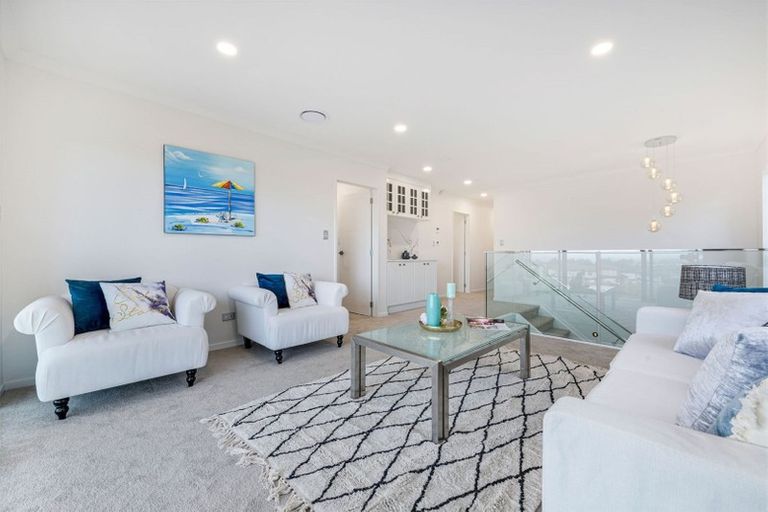 Photo of property in 24 Matahae Drive, Flat Bush, Auckland, 2019