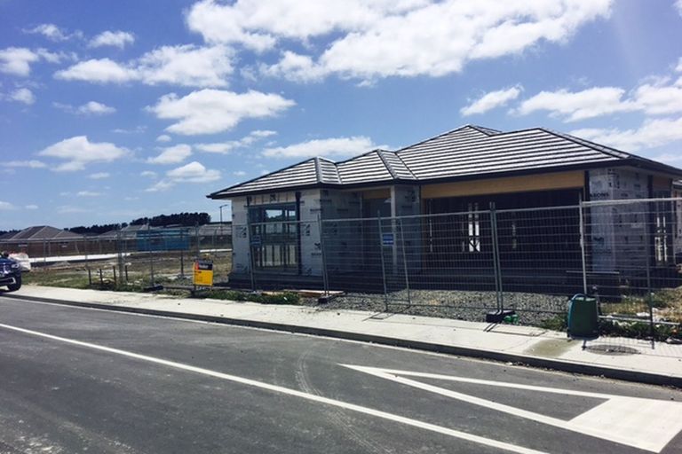 Photo of property in 3 Darley Way, Papakura, 2110