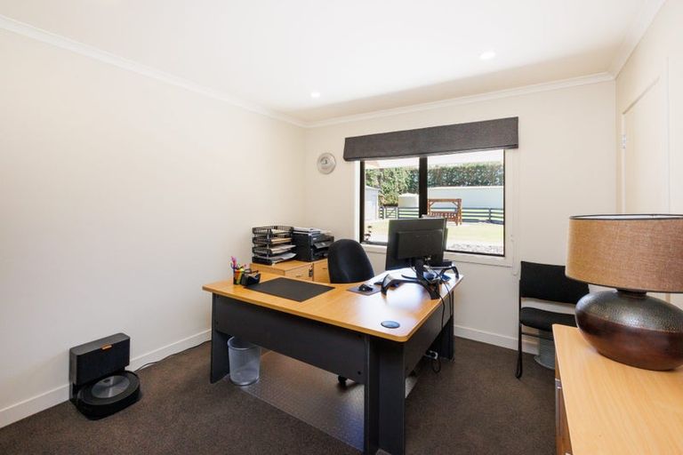 Photo of property in 118 Clevely Line, Bunnythorpe, Palmerston North, 4478