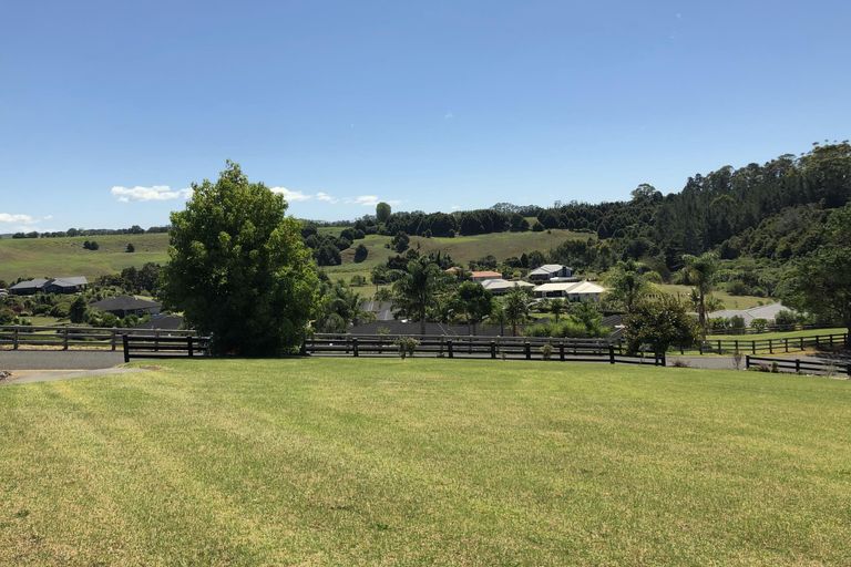 Photo of property in 18 Access Heights, Kerikeri, 0230