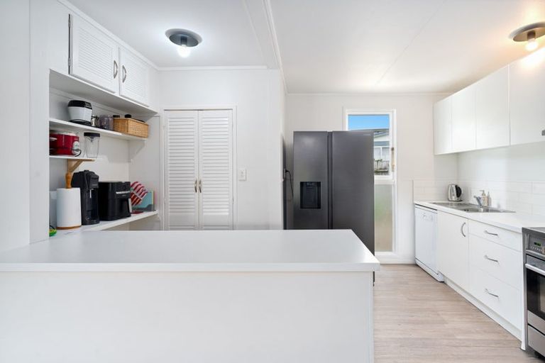 Photo of property in 5 Illana Place, Ranui, Auckland, 0612