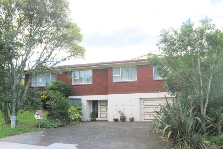 Photo of property in 24 Hartley Terrace, Massey, Auckland, 0614