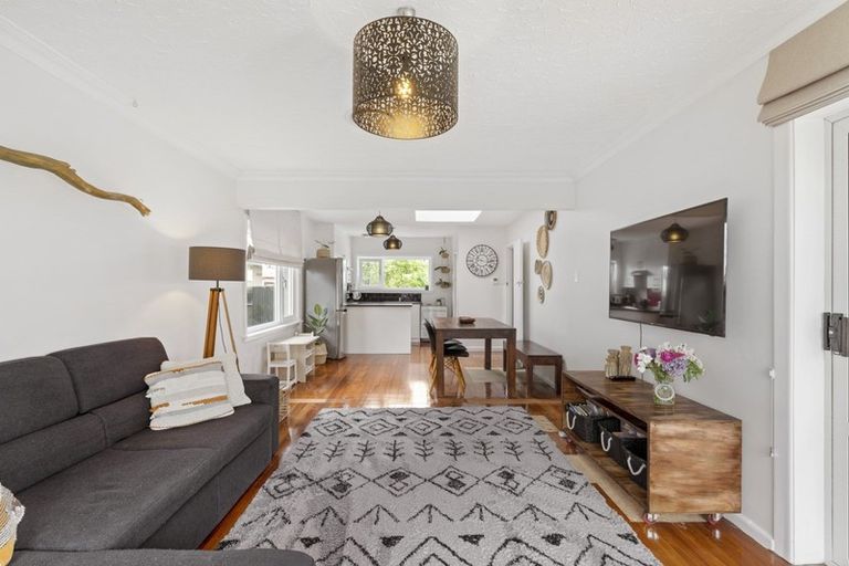 Photo of property in 77 Bridge Street, New Brighton, Christchurch, 8062