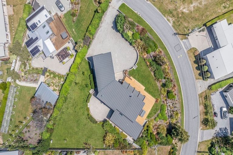 Photo of property in 35 Skinner Crescent, Lake Hawea, 9382