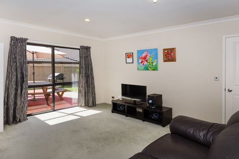 Photo of property in 4 Trillick Place, Tuakau, 2121