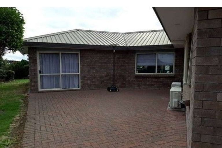 Photo of property in 1 Green Lane, Pukekohe, 2120