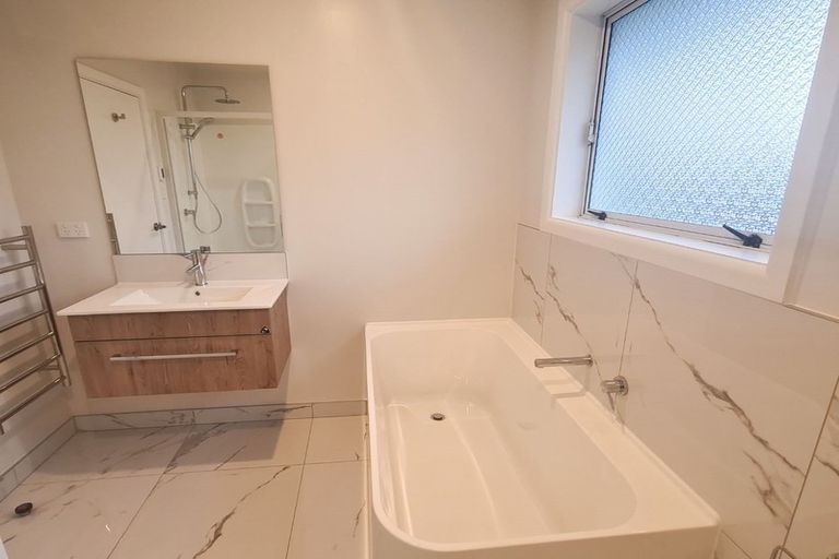 Photo of property in 28 Newmark Street, Bishopdale, Christchurch, 8053