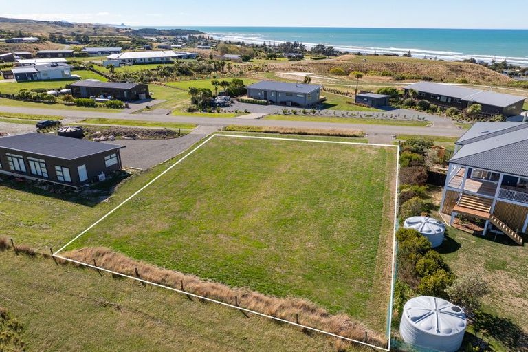 Photo of property in 38 Rochdale Road, Riversdale Beach, Masterton, 5872