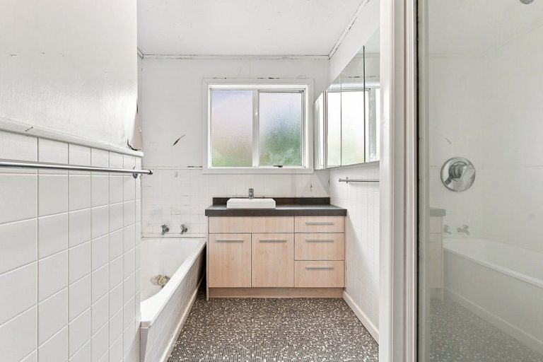 Photo of property in 42 Totara Street, Tawhero, Whanganui, 4501