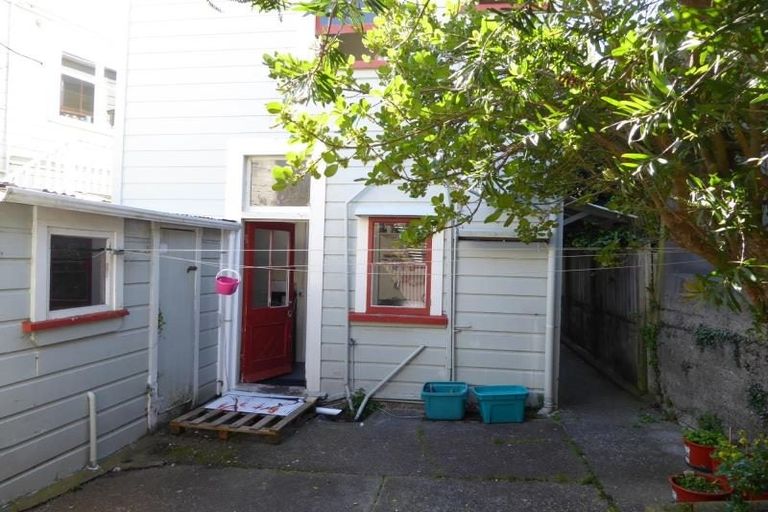 Photo of property in 68 Thompson Street, Mount Cook, Wellington, 6011