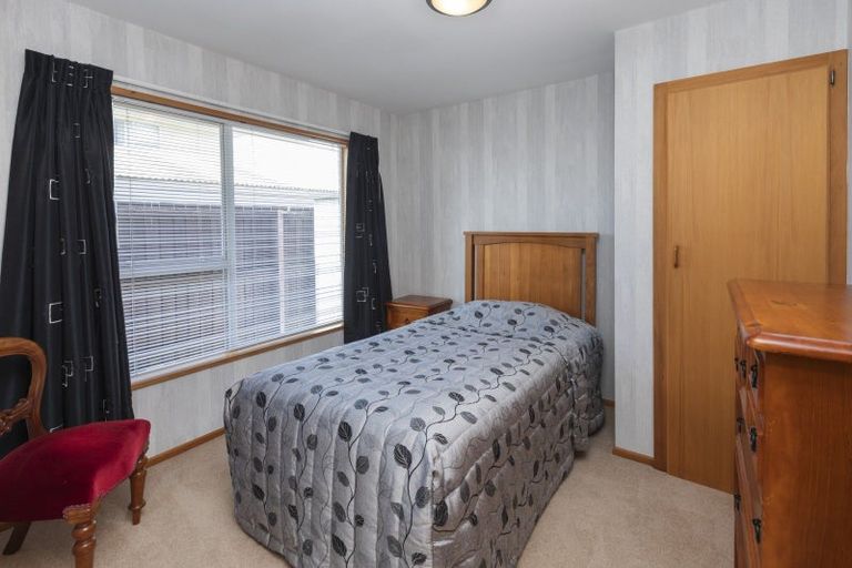 Photo of property in 2/18 Moffett Street, Islington, Christchurch, 8042