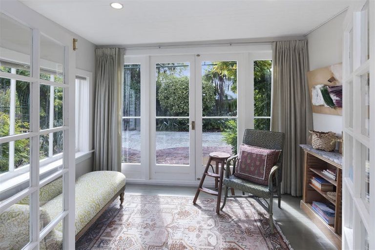 Photo of property in 8 Waiwetu Street, Fendalton, Christchurch, 8052