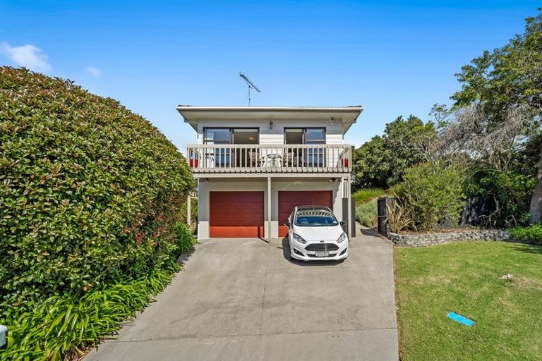 Photo of property in 10 Kenneth Hopper Place, Manly, Whangaparaoa, 0930