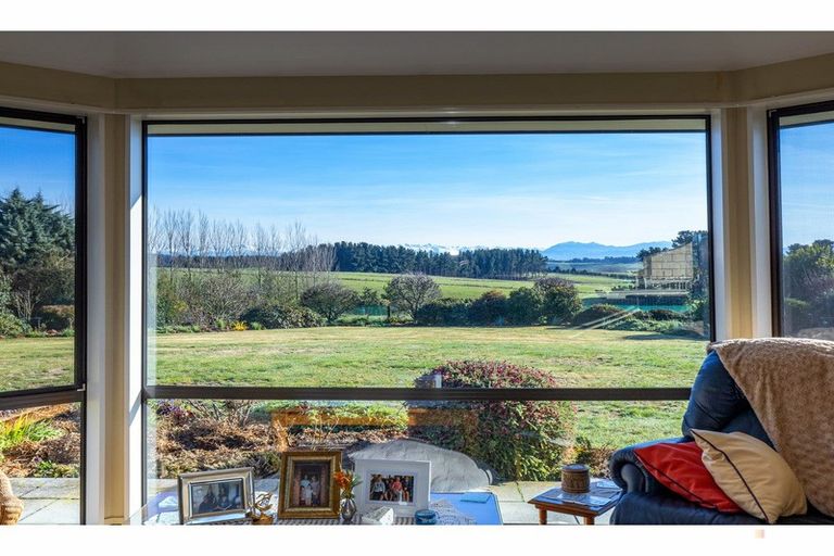 Photo of property in 108 Spur Road, Hadlow, Timaru, 7975