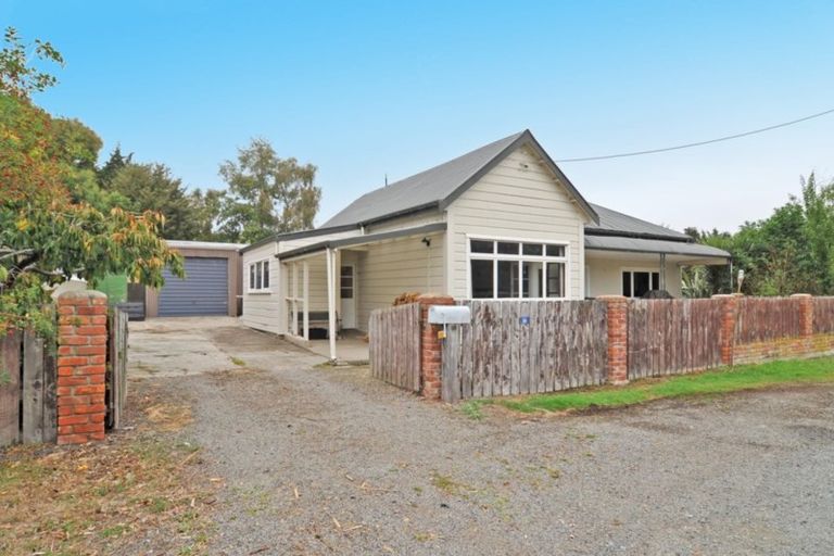 Photo of property in 56 Goodwood Road, Goodwood, Palmerston, 9481