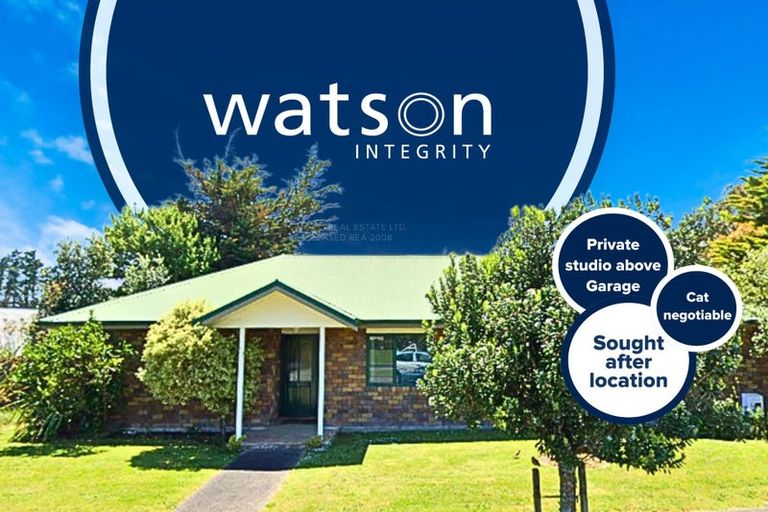 Photo of property in 24 Cashmere Drive, Fitzherbert, Palmerston North, 4410