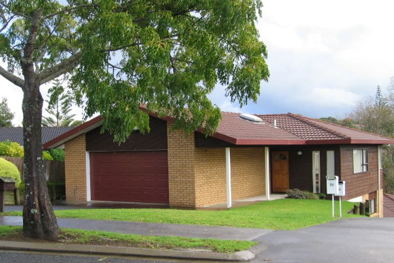 Photo of property in 3/7 Aries Place, Shelly Park, Auckland, 2014